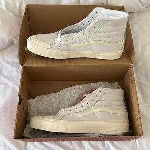 NIB white on white Vans Sk8 HI's